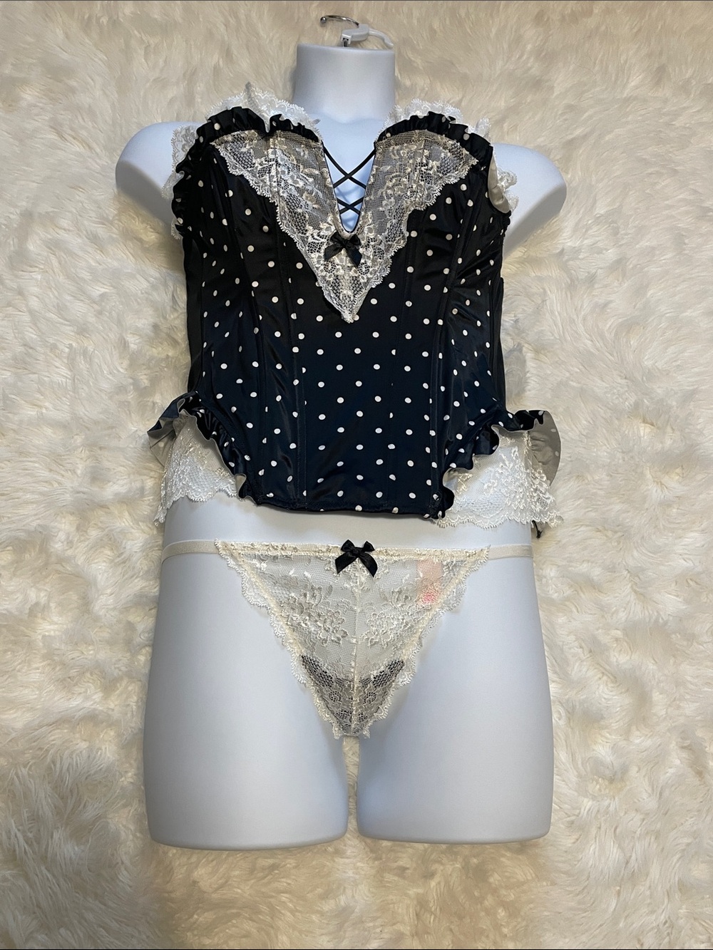 Victoria's Secret Polka Dot Lace-Trim Corset Black & Ivory T strap thong L